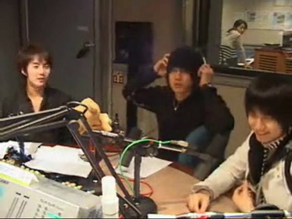 070330 SS501 live on Youngstreet singing Bogoshipda