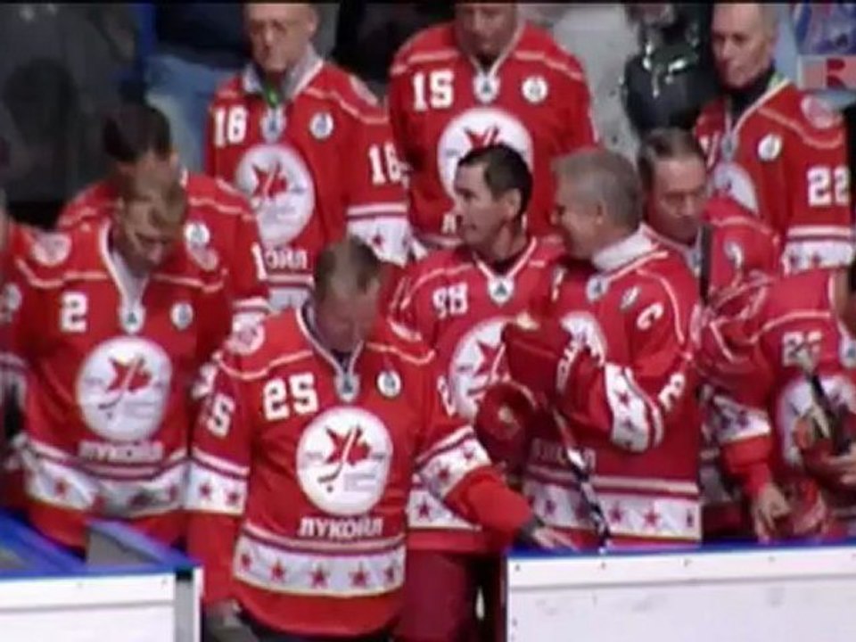Hockey sobre hielo - Emotivo homenaje al Lokomotiv Yaroslavl