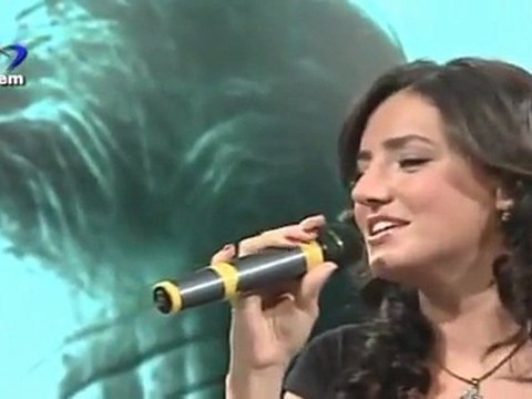 Sevcan Orhan __Karadır kaşların ferman yazdırır ...!!!