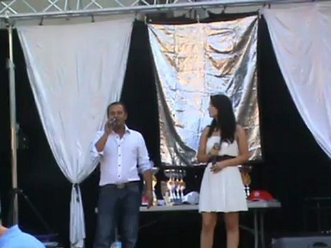 salome chante à bagnols hallelujah avec chris