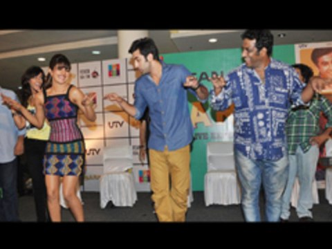 Ranbir, Priyanka & Ileana D'Cruz Dances - Barfi Promotion @ R-City Mall