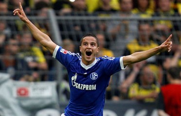Ibrahim Afellay claque un triplé avec Schalke 04 !