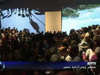 ترايسي ريس تتألق في أسبوع الموضة في نيويورك