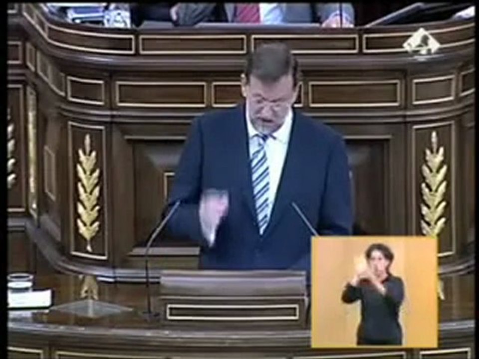 Rajoy replica a Zapatero que "lo peor no ha pasado" porque "vamos a tener más paro"