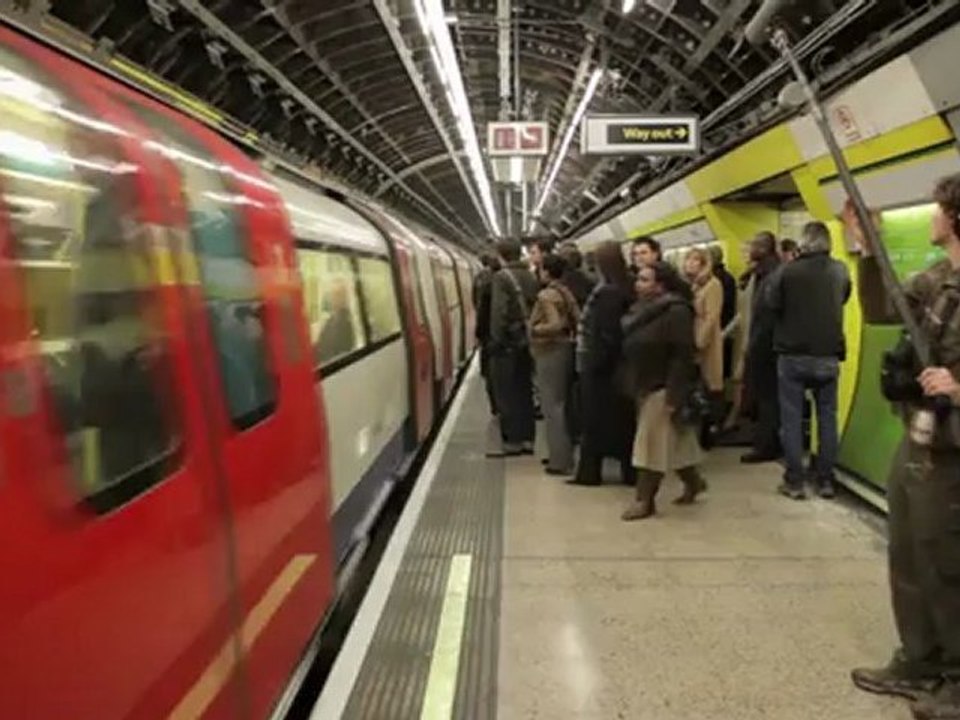 SKYFALL - London Video Blog - At Cinemas October 26