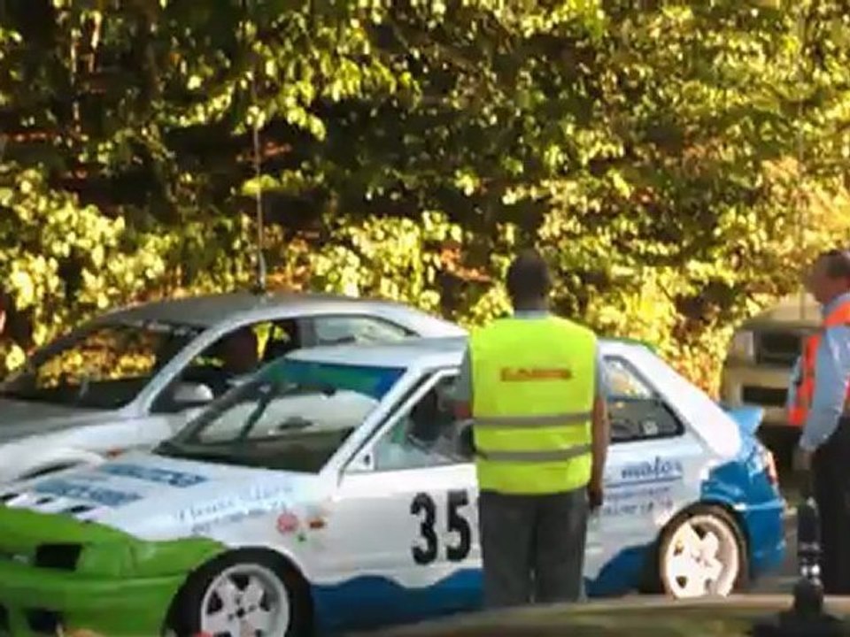 Course de cote de Houyet ....depart Mazda 323