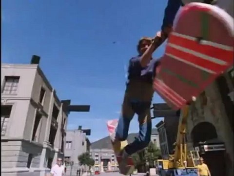 Как снимали летающие доски в фильме Назад в будущее