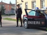 Tenta di spaccargli la testa, arrestato tunisino a Rimini