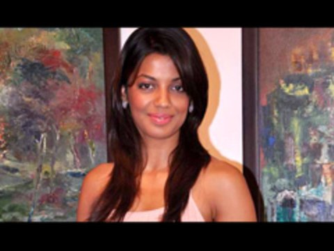 Mugdha Godse Inaugurates Shyam Kishore Mishra's Art Exhibition !