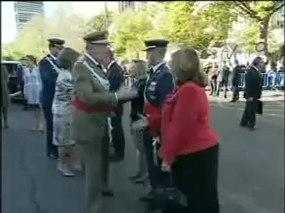 Abucheos contra Zapatero en el desfile