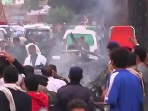 Yémen : au moins cinq morts dans un attentat visant le ministre de la Défense