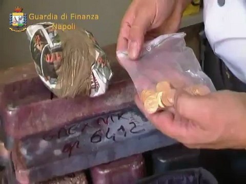 Napoli - Sequestrati 400 kg di argento e 20 kg di oro (11.09.12)