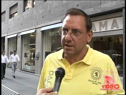 Napoli - La Vecchia City a rischio default: protestano i commercianti (11.09.12)