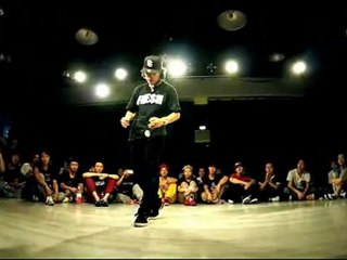 徐政奇Lil'Qi - 爱请问怎么走 - We Are The Future Vol.1（清晰）