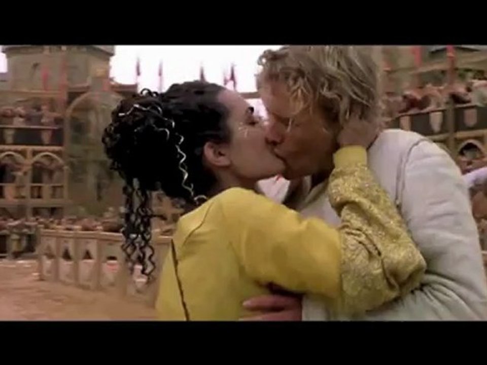 Kiss Me You Fool: A Kissing Montage