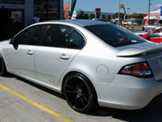 FG Ford Falcon - staggered 20 inch Versus Eurolace