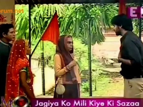 Jagiya Hua Akela Aur Beshara ! - Balika Vadhu
