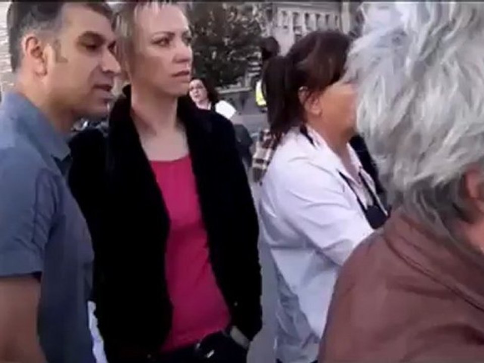 Смотреть невероятно человек, идущий по воде онлайн