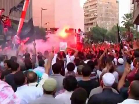 В Бенгази сожгли консульство США, 1 человек погиб