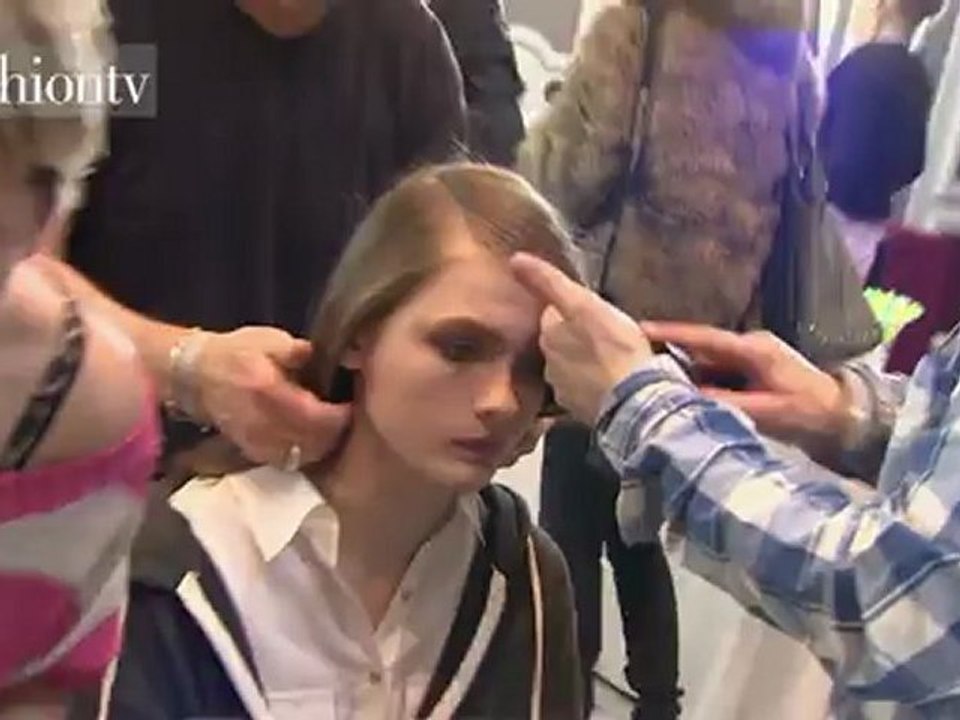 Lara Mullen - Model Highlights at FW Fall 2012 | FashionTV