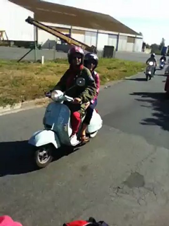 vesparade la rochelle 2012 3ème vidéo