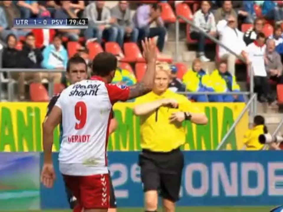 Mit nur neun Mann! Utrecht gewinnt gegen PSV