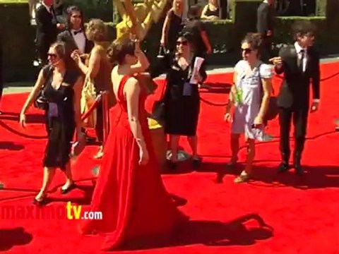 Elizabeth Gillies 2012 Primetime Creative Arts Emmy Awards
