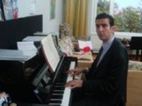 FİRUZE Piyano ÖZGÜR SAVAŞ GÜNEY Marmara Üniversitesi eğitim fakültesi Kolej Öğretmeni Konservatuar Klarnet okul lise sınıf orta öğretim hoca ogretmen klarnet Piyanist Müzisyen Firüze fürize tsm türk sanat müziği sezen aksu Özcan deniz