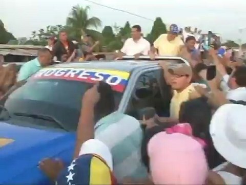 Capriles al Gobierno: Seguiré recorriendo pueblos y hablando de lo que no cumplieron