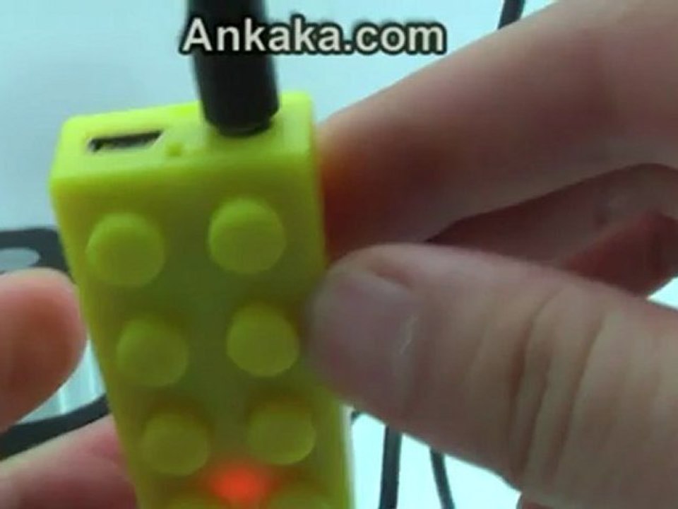 How To Use This Yellow Brick LEGO Style MP3 Player