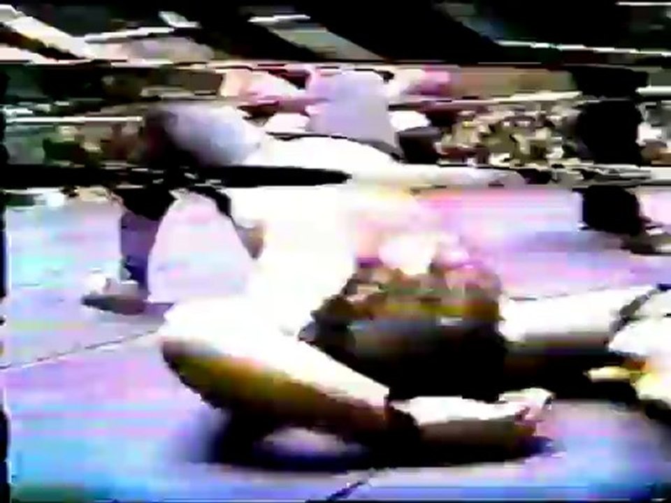 Jerry Lawler vs Bill Dundee (1977)