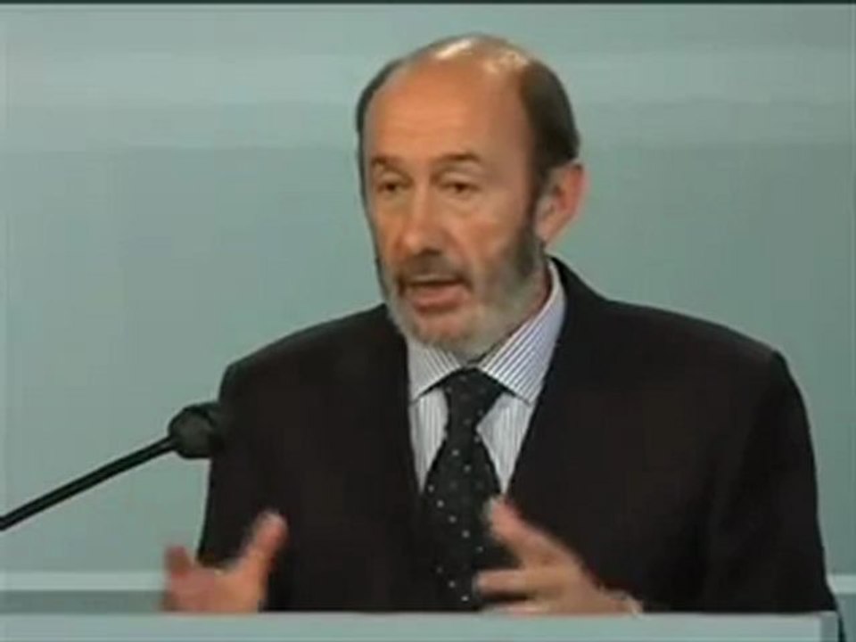 Rubalcaba dice que el sistema SITEL es para "proteger" a la gente