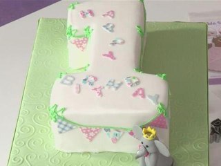 How To Make A Birthday Cake For A 1 Year Old