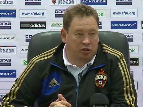 Слуцкий и Вл.Газзаев после матча ЦСКА-Алания, 8 тур 2012