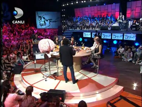 Disko Kralı - Okan Bayülgen Testere 2.Bölüm