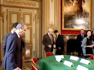 Installation de la Fondation pour la Mémoire de la Guerre d'Algérie