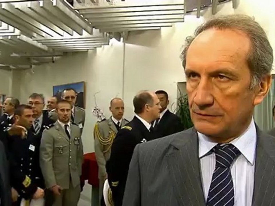 Le dialogue entre le CSFM et le ministre de la Défense