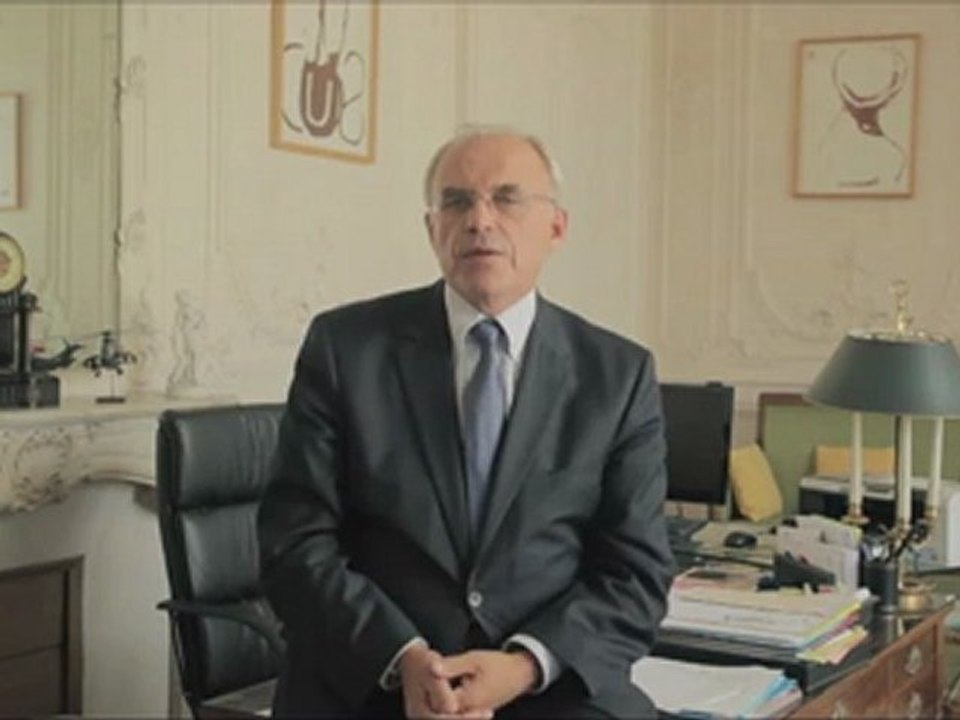 Le secrétaire d'Etat auprès du Ministre de la défense et des anciens combattants