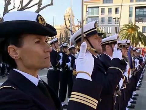 Visite du BPC Dixmude par le ministre de la Défense
