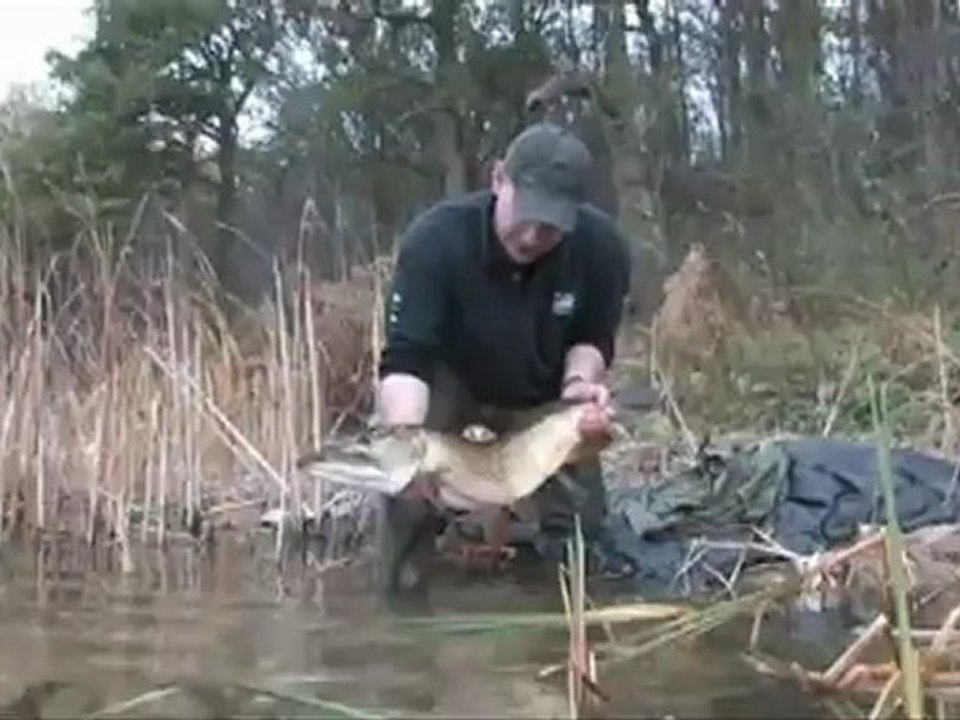 Ellis Brazier on spodding for pike
