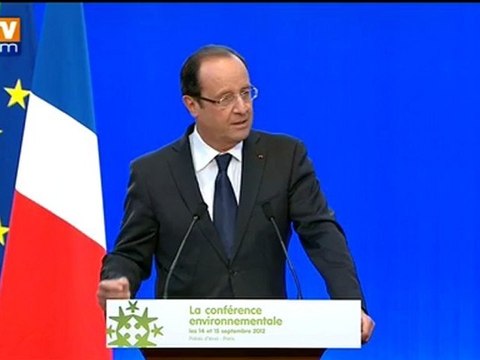 Nucléaire : Hollande annonce la fermeture de Fessenheim fin 2016