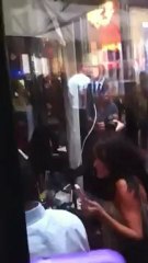 Jenifer et moi passant à la radio @ La Belle époque Aix en Provence