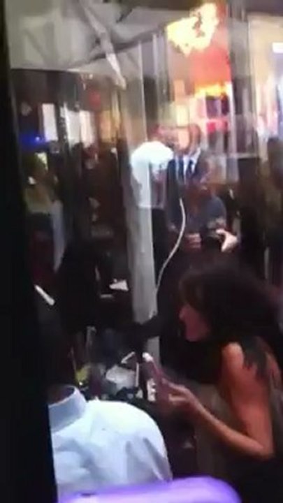 Jenifer et moi passant à la radio @ La Belle époque Aix en Provence