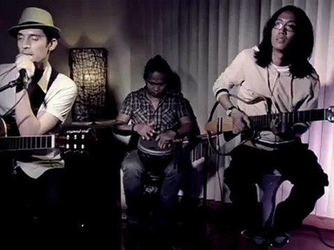 Maroon 5 - Moves Like Jagger - The Friday Song (French version)