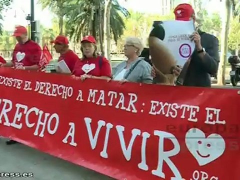 Antiabortistas concentrados por el caso Morín