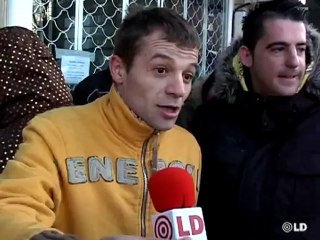 Protestas en las colas del paro: "no queremos subvenciones queremos trabajo"