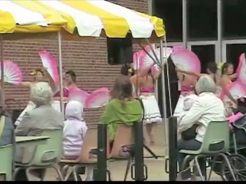 Hmong Dancers 2009 Fan