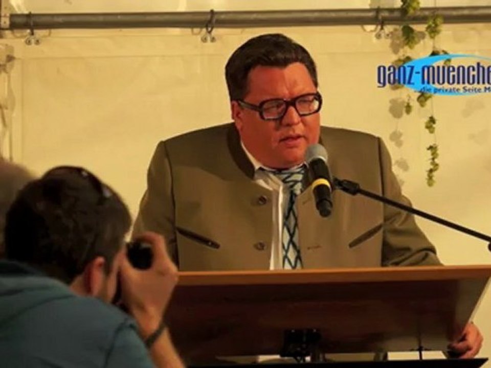 Teil 1: Helmut Schleich als FJS bei der Hofbräu-Zeltkrug Vorstellung 2012