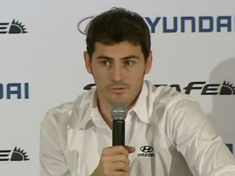Deportes / Fútbol; Real Madrid, Casillas: El público debe disfrutar de Ronaldo y él del club