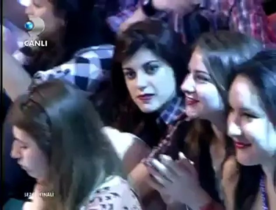 Disko Kralı -Okan Bayülgen ve Feyyaz